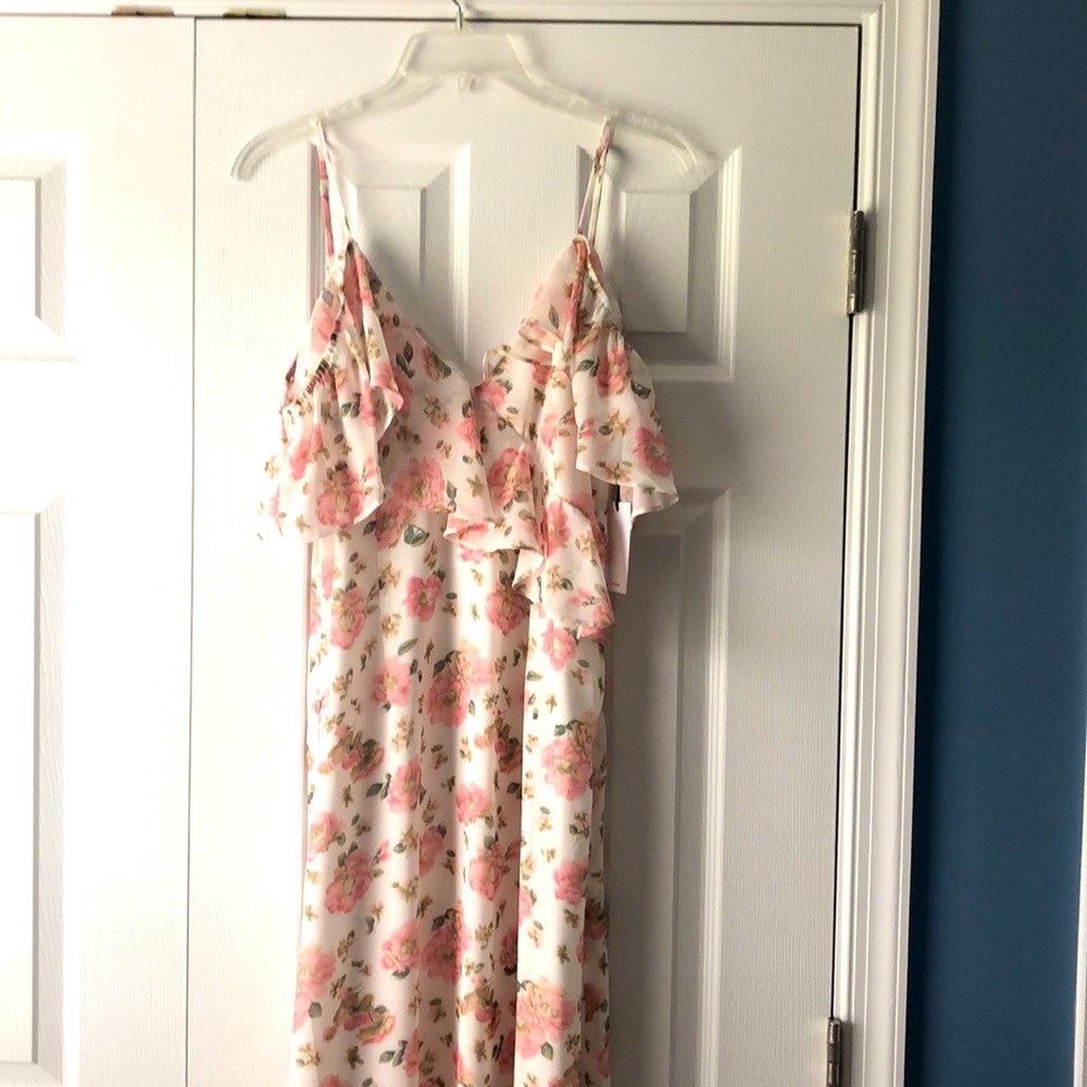 Brand new flowery silky dress